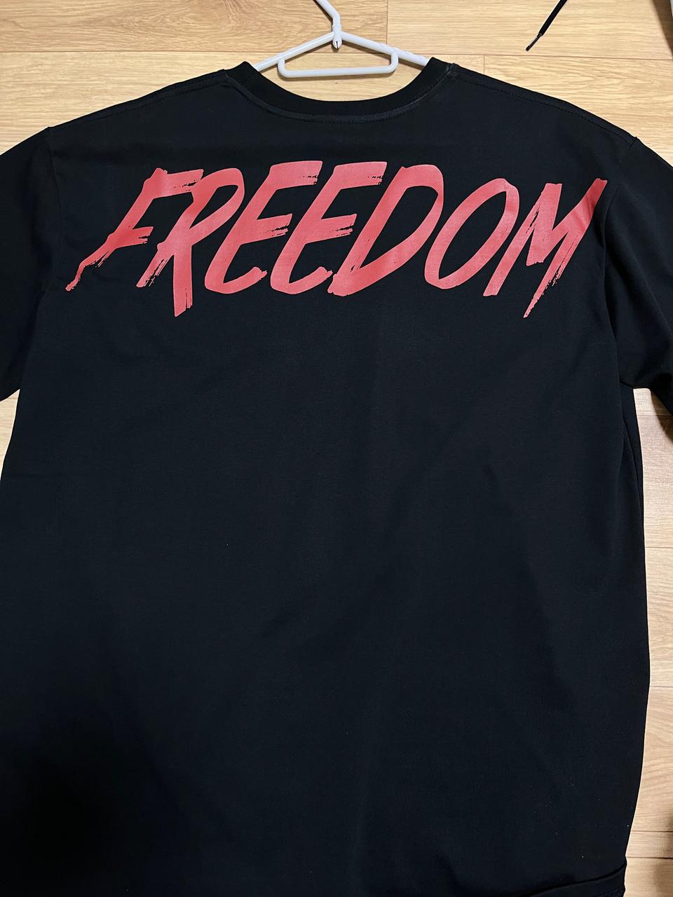 프리덤에슬레틱 반팔티 팝니다