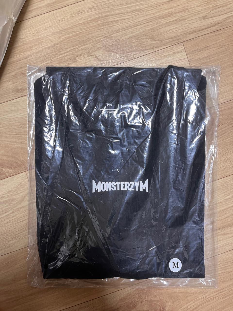 헬스 몬스터짐 반팔티 팝니다