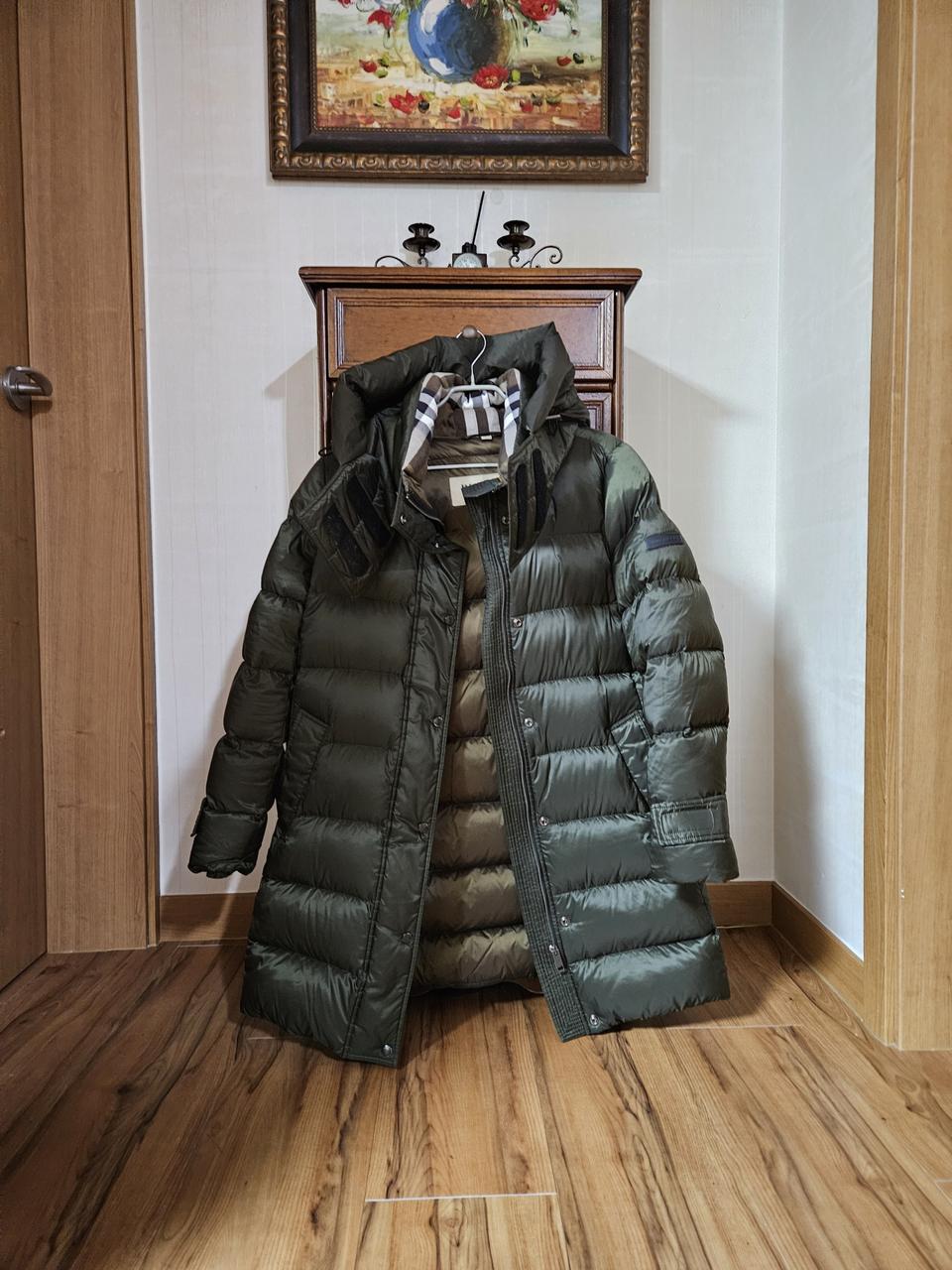 버버리스트레팅햄 구스패딩(m)