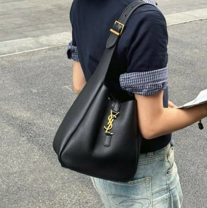 입생로랑 호보백