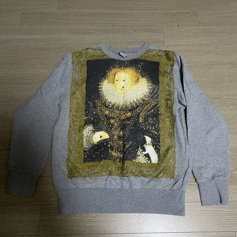 비비안 웨스트우드 엘리자베스 스웻셔츠 L 사이즈