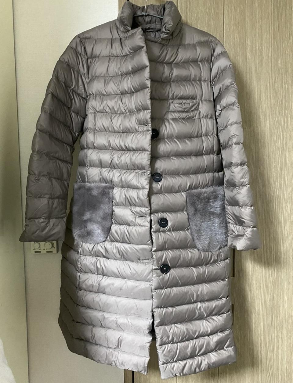 비올란티 배색밍크 패딩