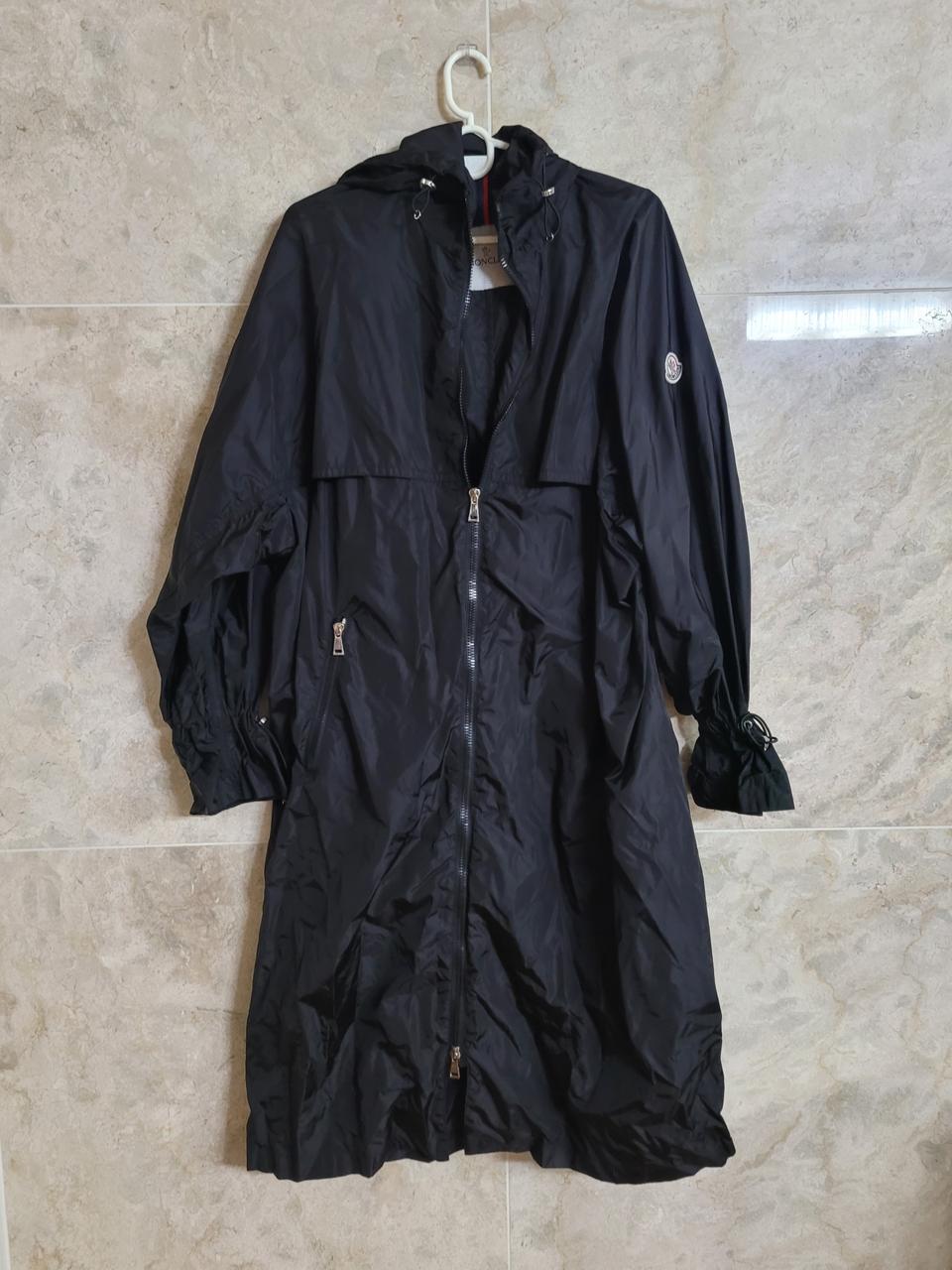 몽클레어 바람막이