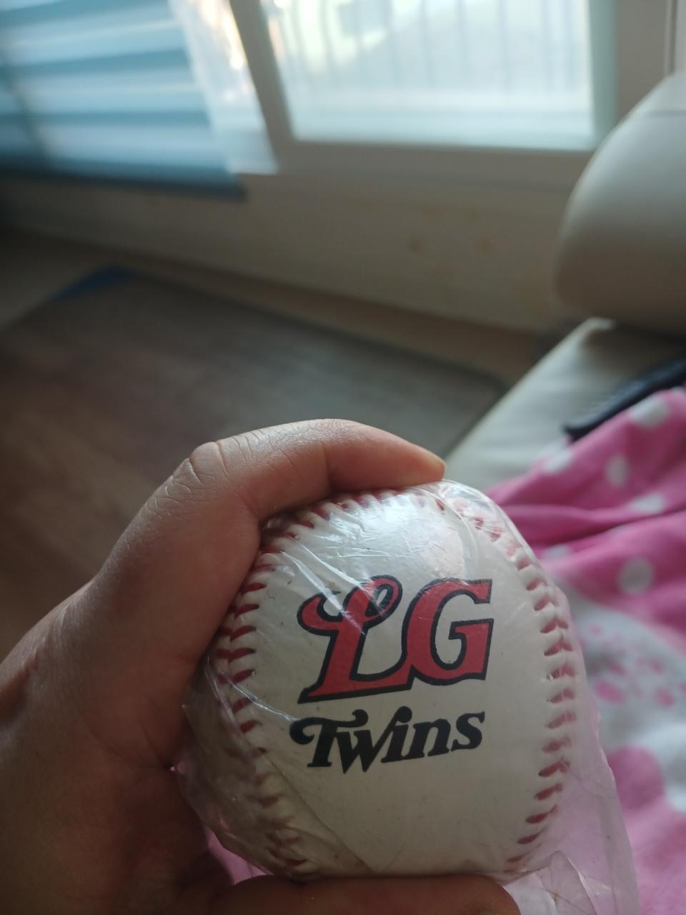 LG이상훈싸인볼과 LG로고볼