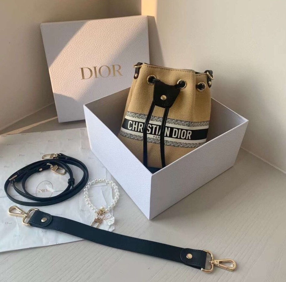 구입문의주세요-리비에라 복조리 토트,크로스 사용가능한 박스있는새상품가방