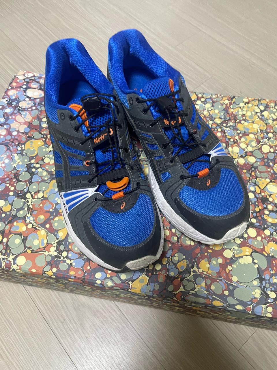 아식스 x 아픽스 젤 킨세이 OG 일루젼 블루 260