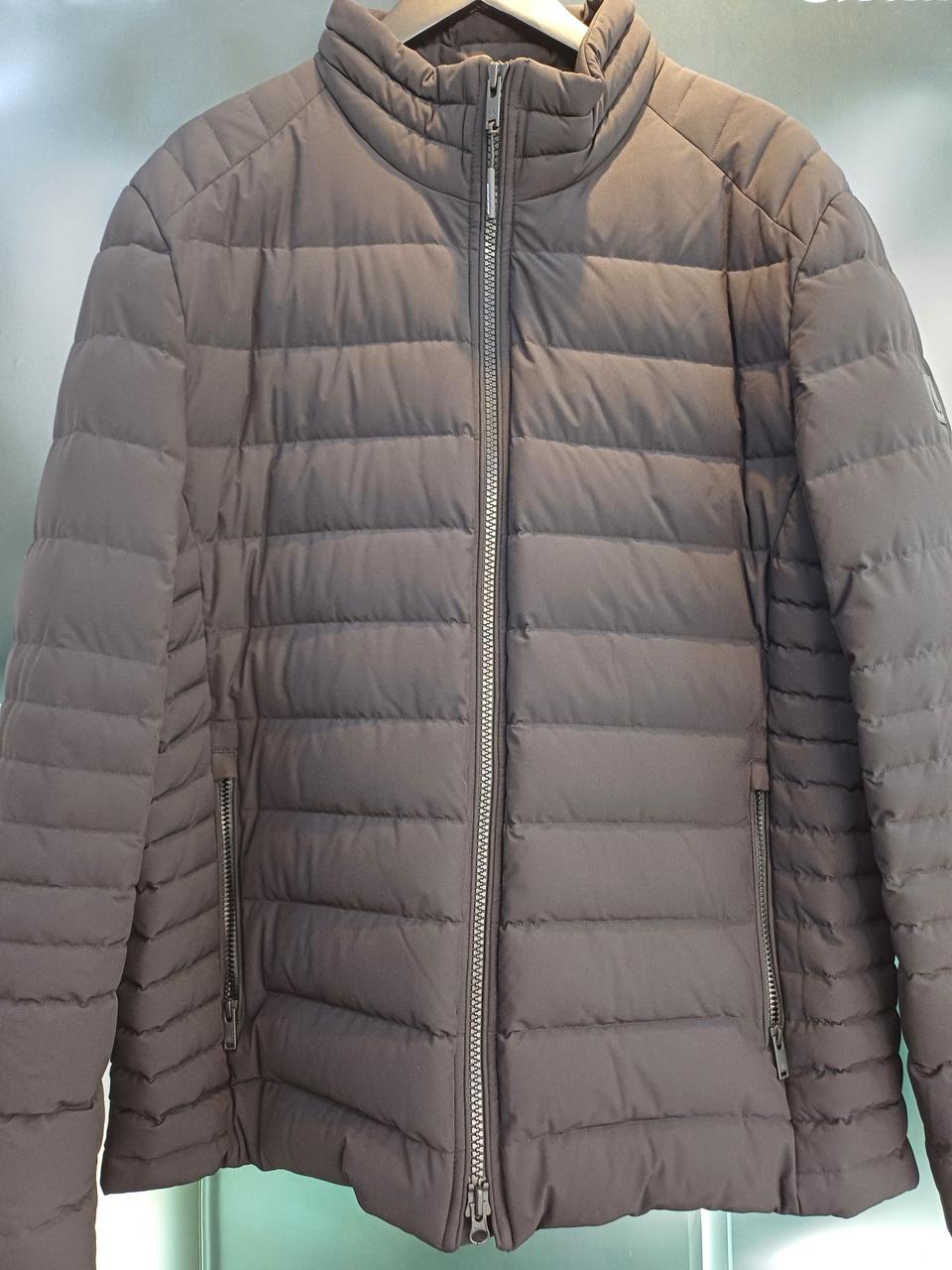 무스너클 남성 패딩 팜니다