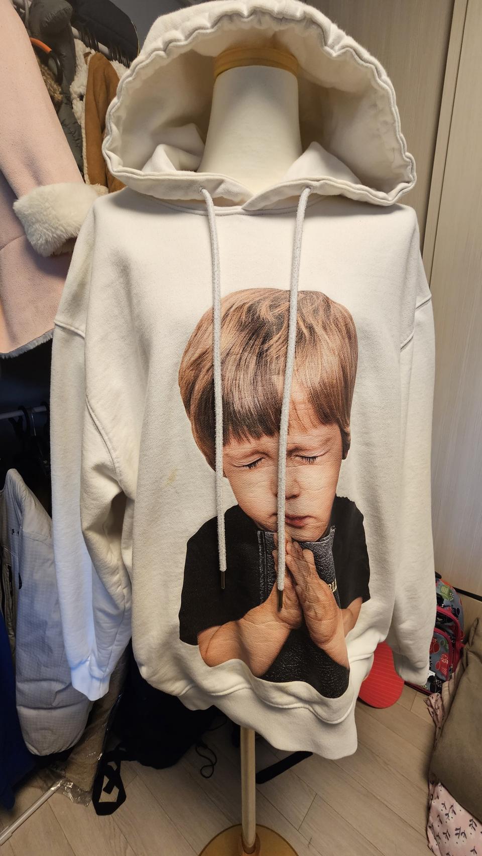 아크메드라비 후드티