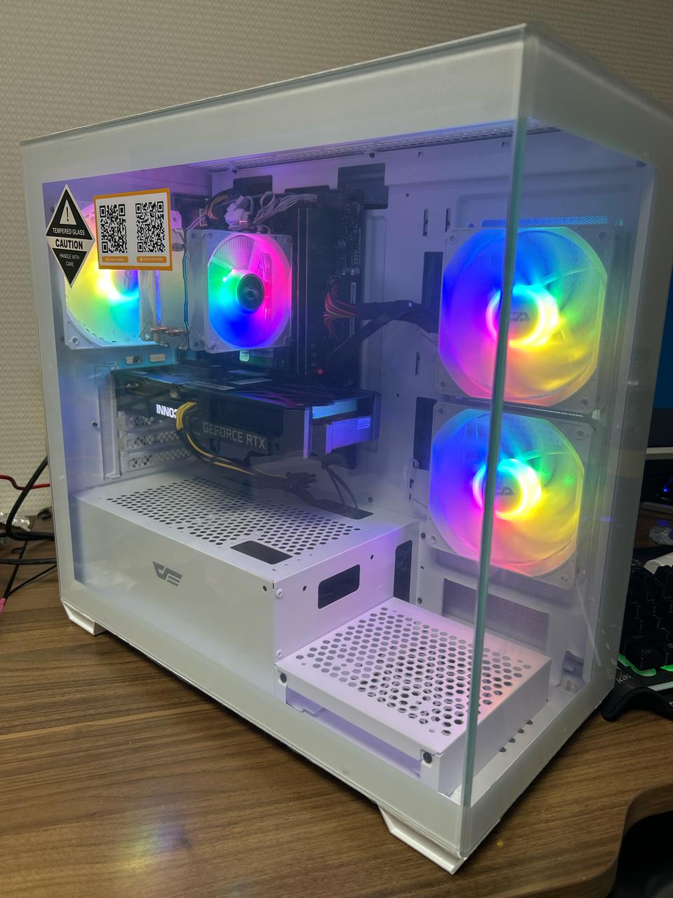 신품급 i5-12400F RTX3060Ti 컴퓨터 저렴히 판매