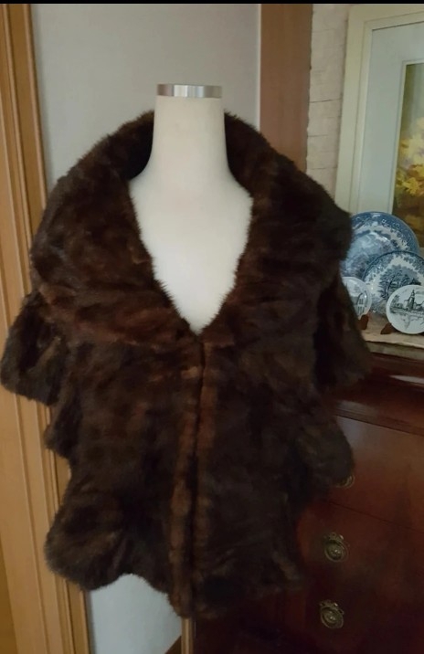 데미안    밍크숄