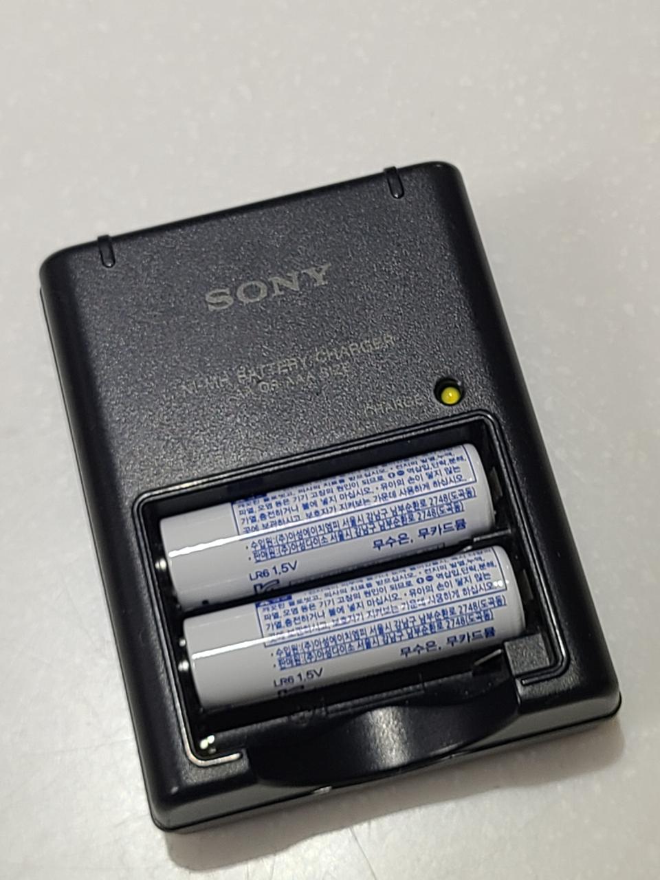 소니 AA배터리 충전기