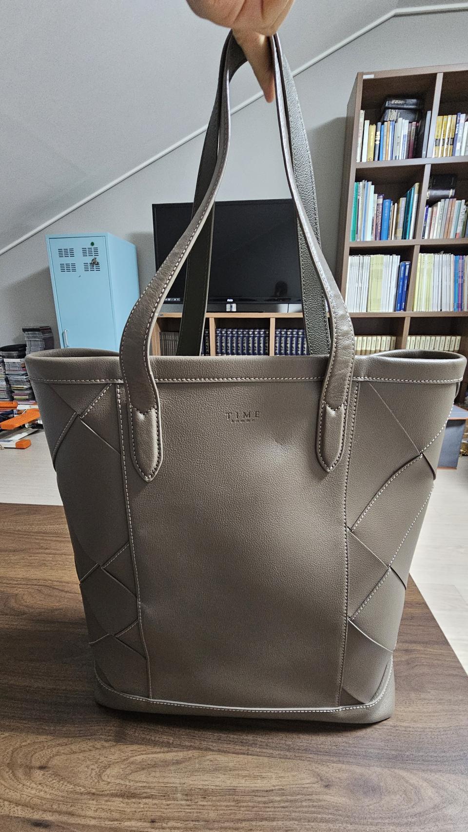 타임옴므 아가일 체크 토트백