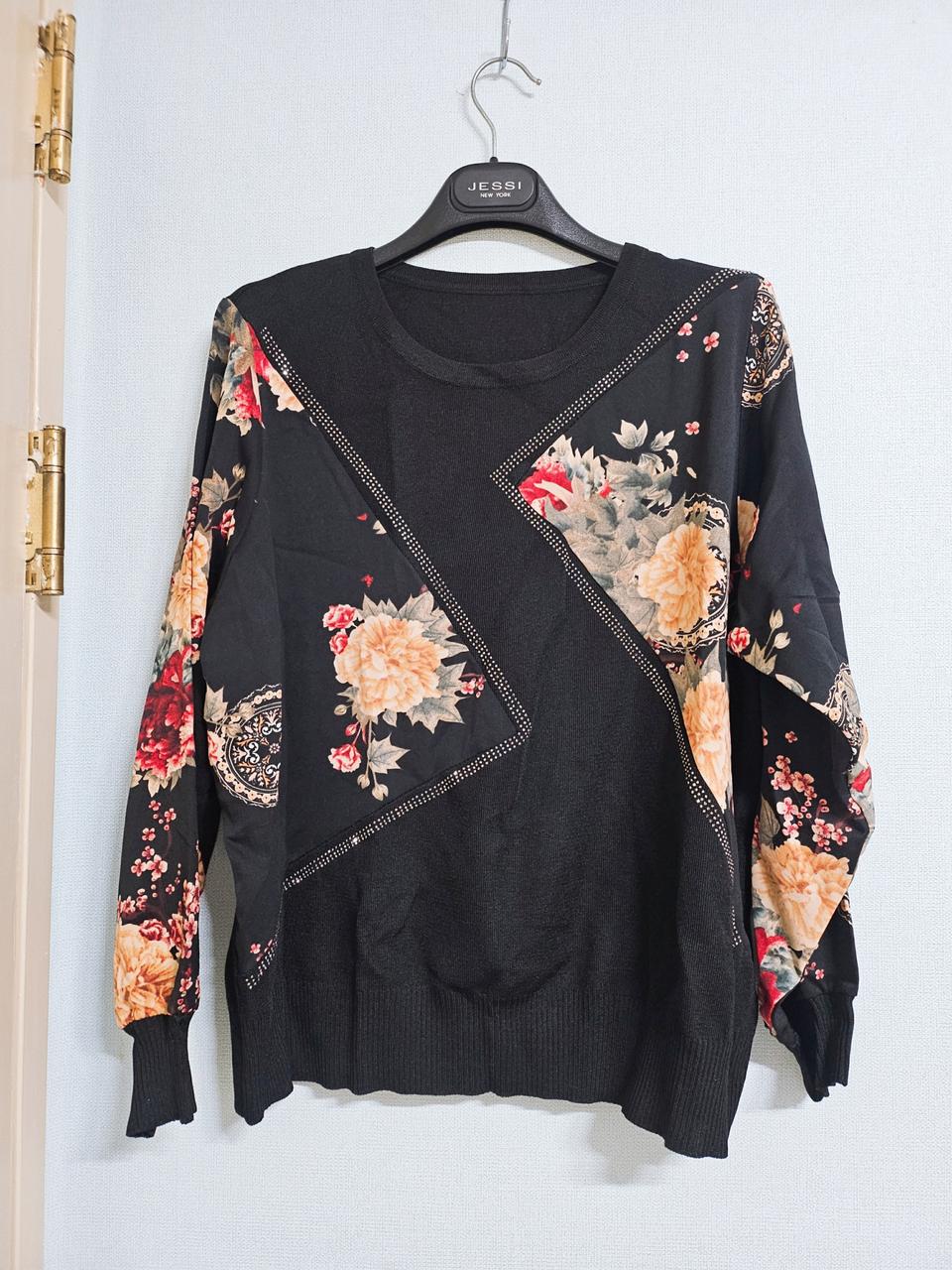 새상품 66-77 얇은 니트 티셔츠