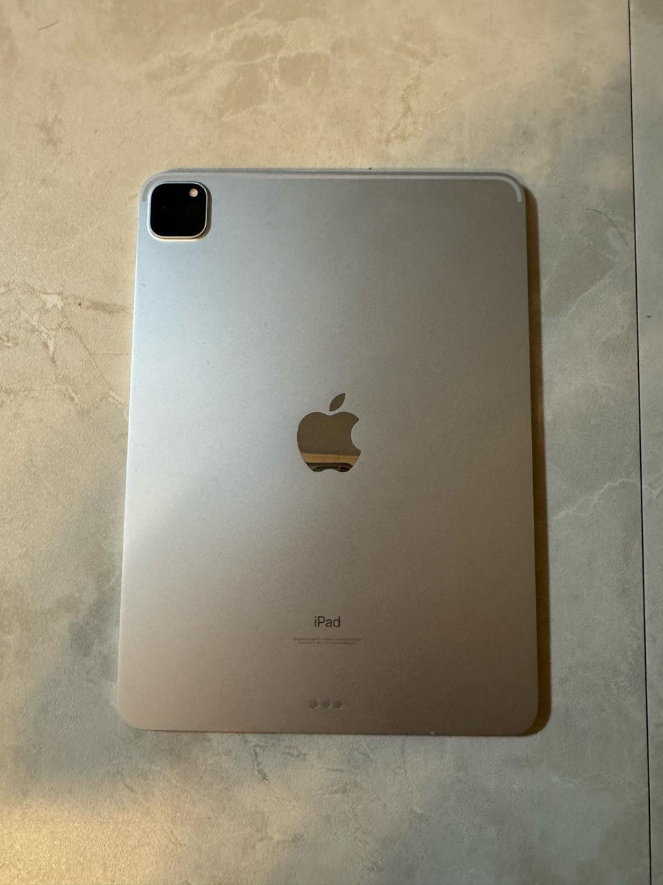 아이패드11프로 3세대 128G