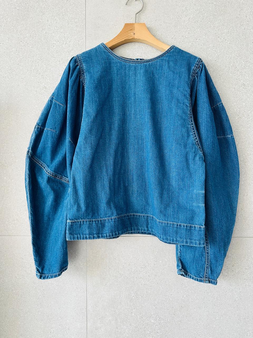 청 블라우스 독특한 디자인 양팔 언발란스