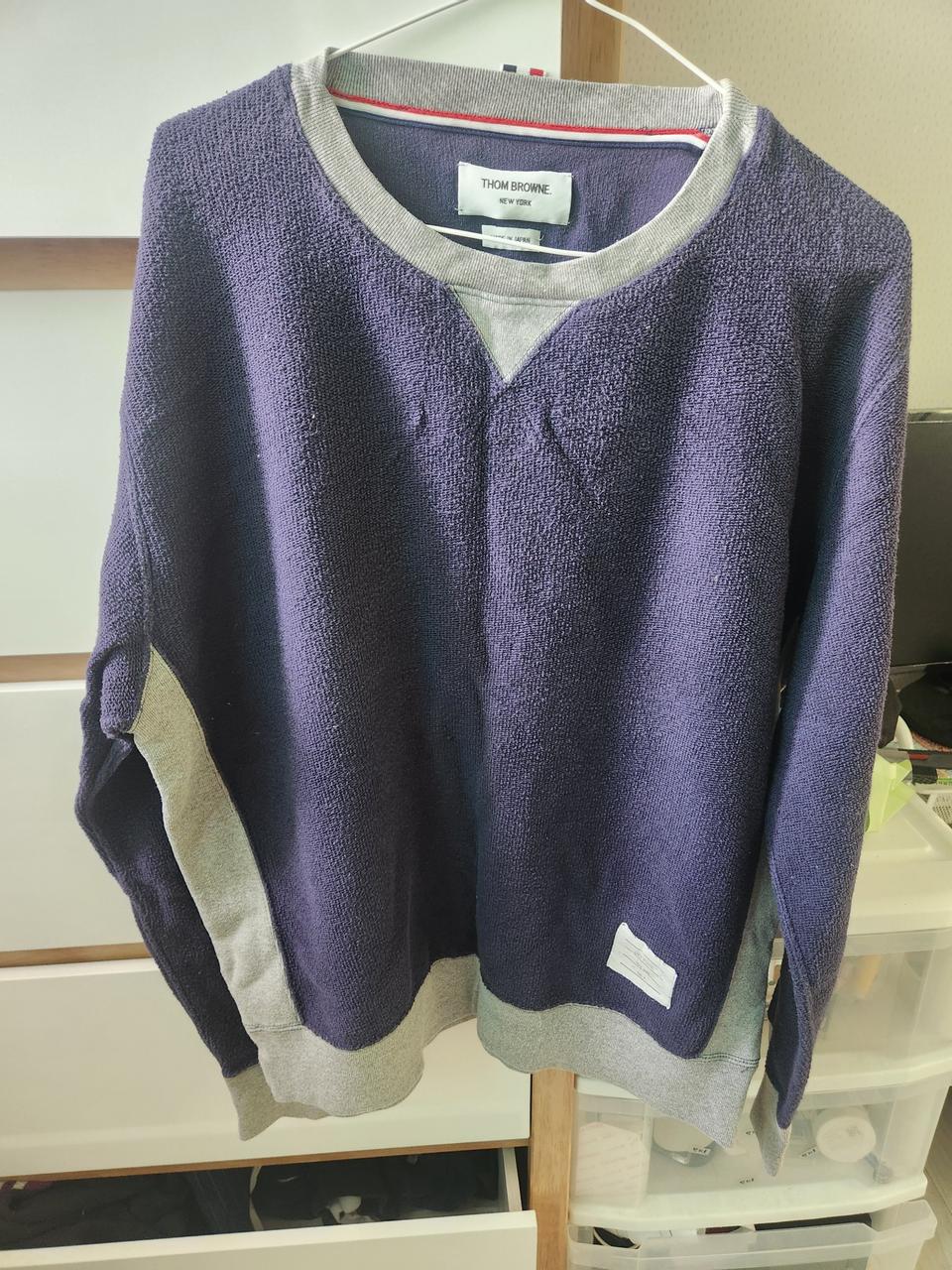 정품 톰브라운 라운드 니트.사이즈4