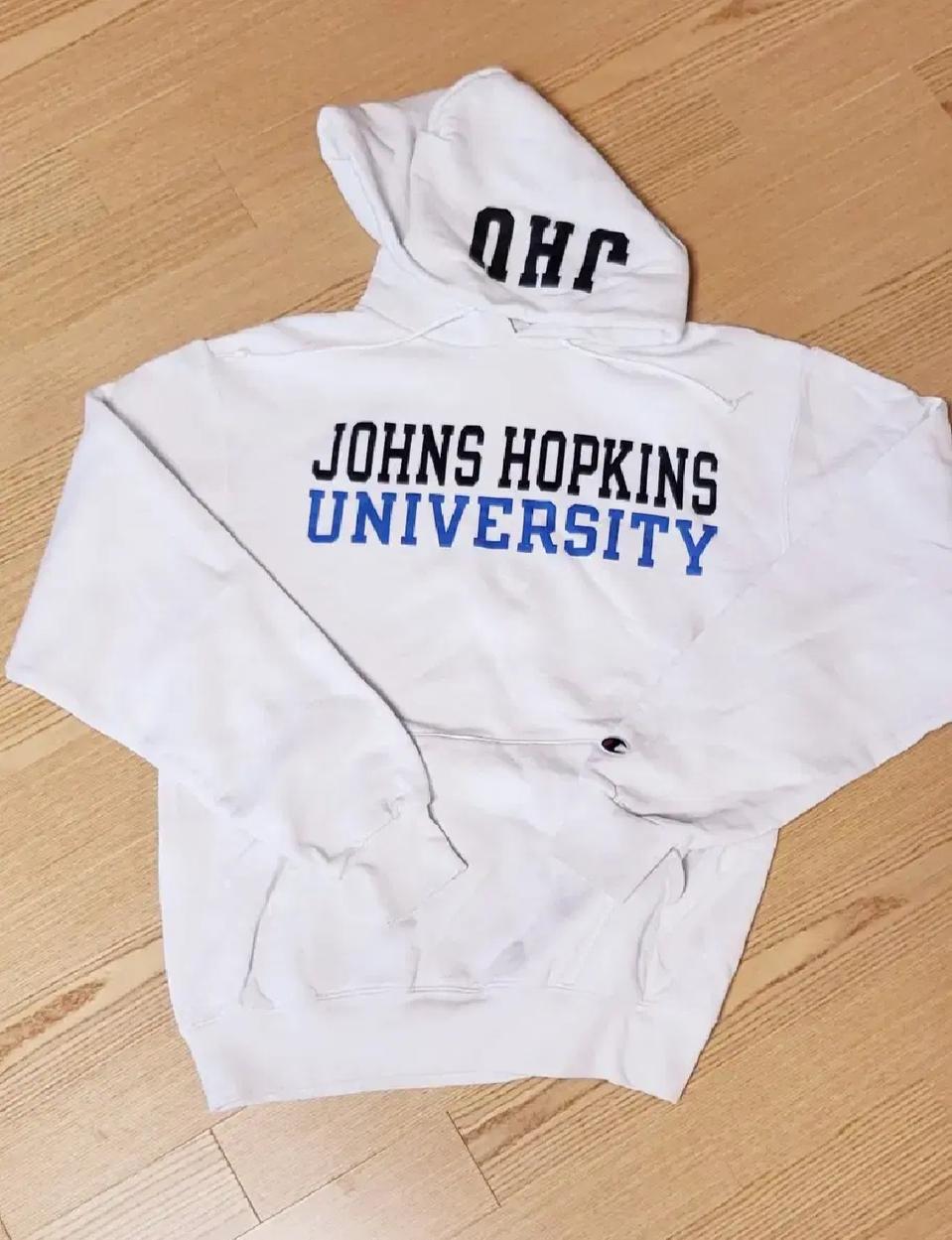 존스 홉킨스 챔피온 후드
