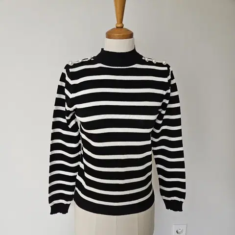 (세일/바배)어깨 진주단추 단가라 반목 니트티