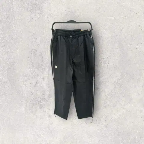 [새상품] 코닥 우븐 조거팬츠 블랙 팝니다!