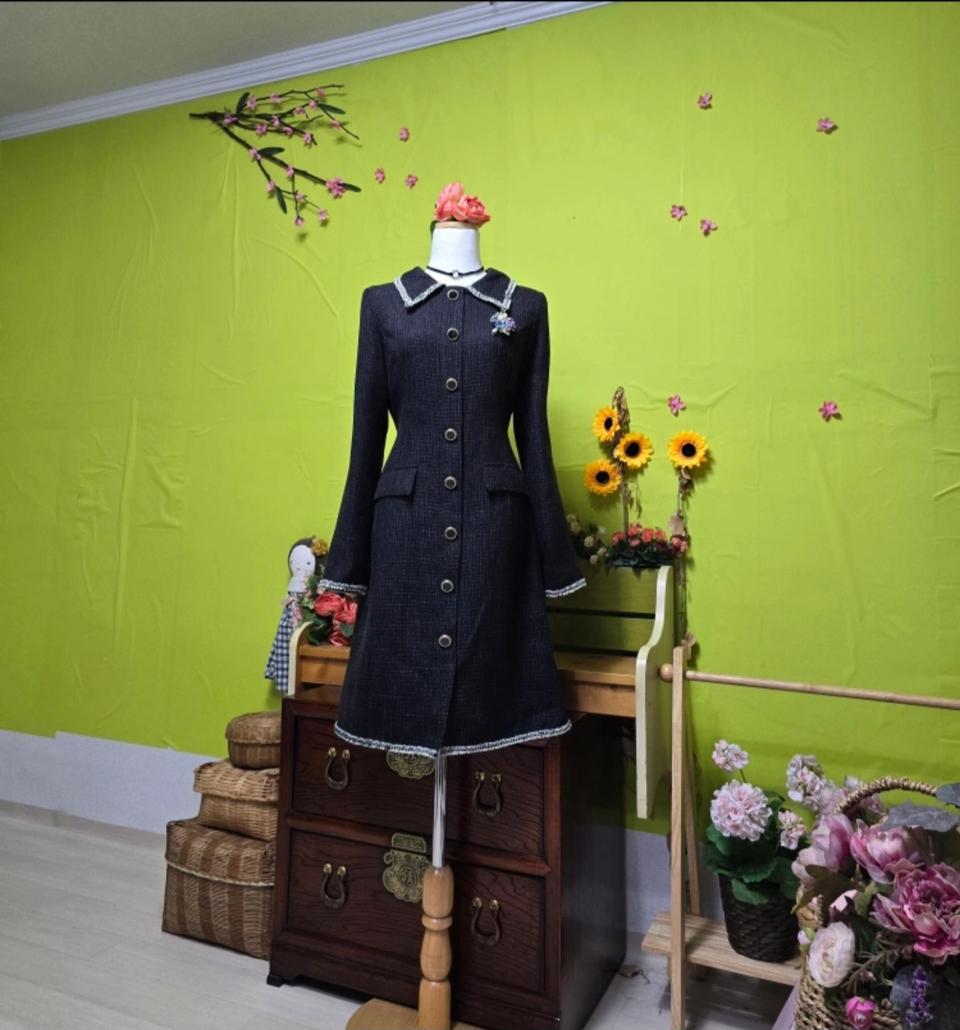 하객룩/ 데이트룩/ 오피스룩/ 카라 /오닉스단추 / 미디원피스