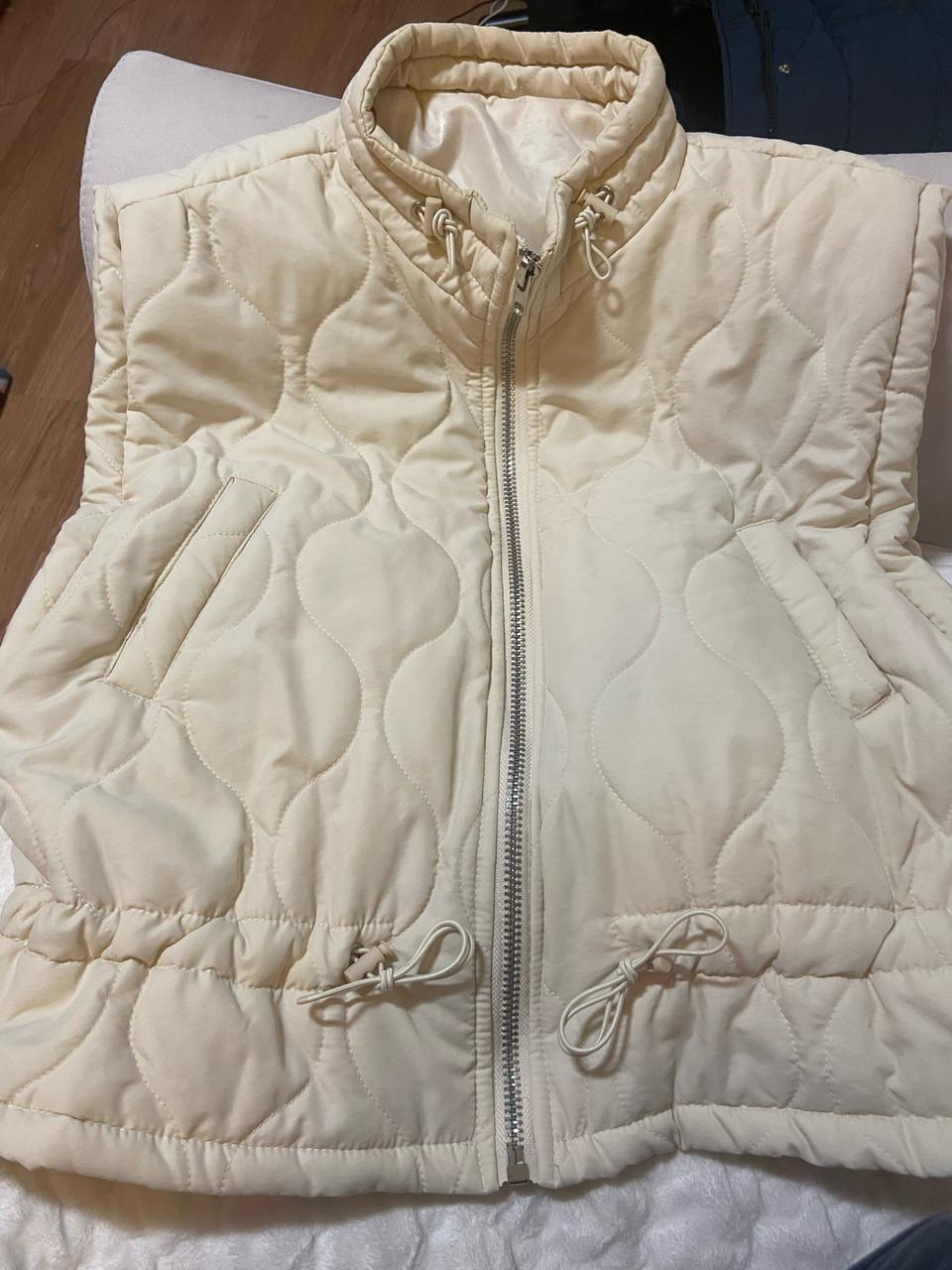 아이보리 패딩조끼 프리사이즈