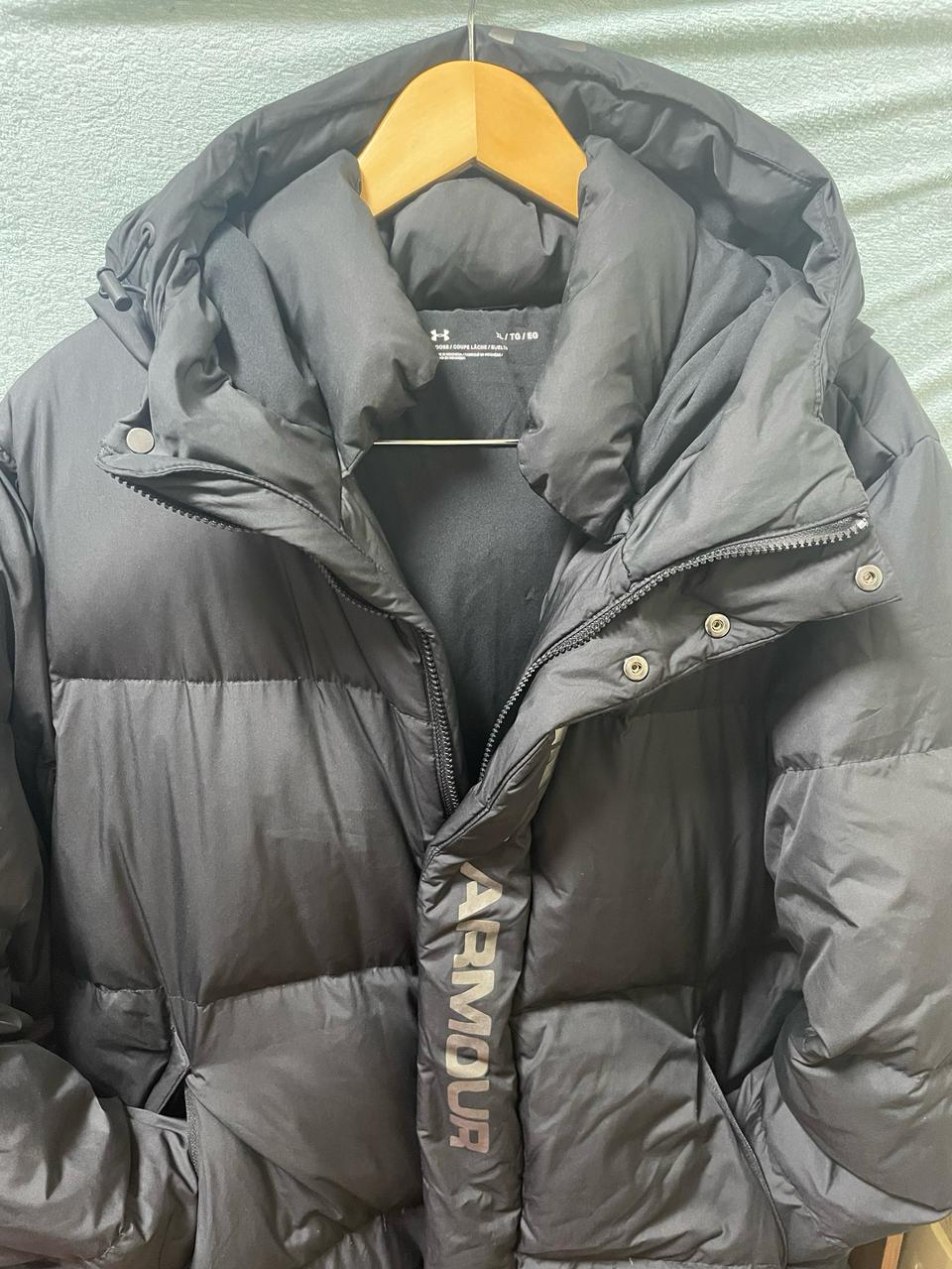 언더아머 겨울패딩(가격인하)