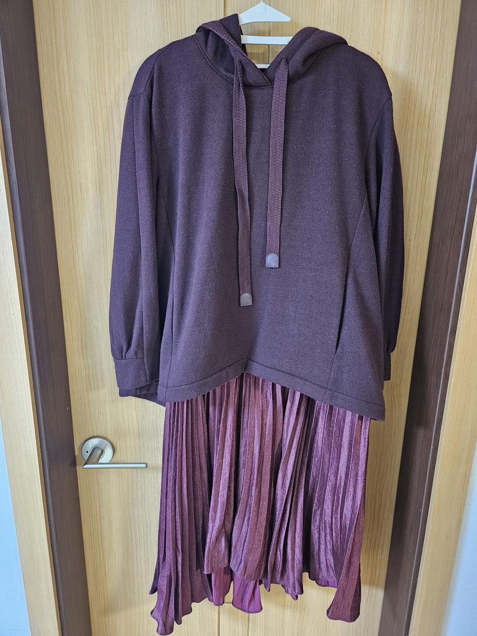 한섬 SJSJ 자주색 플리츠 원피스