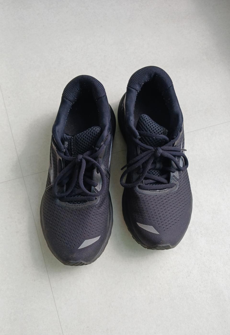 브룩스 아드레날린 GTS 20 러닝화(270)