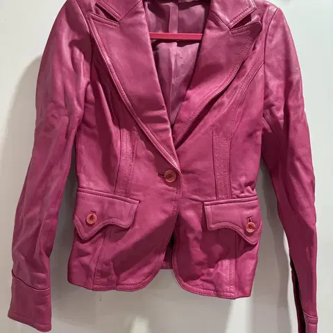 (파격세일)핑크가죽자켓 패딩코트