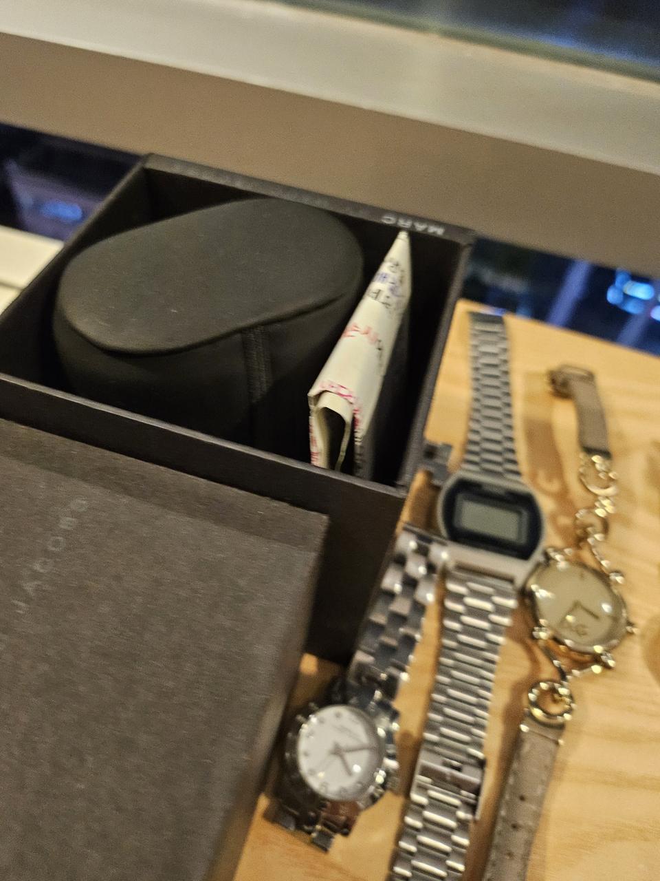 여성시계 일괄 판매합니다.