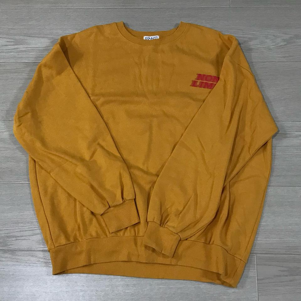 노란색 겨자색 라운드넥 맨투맨