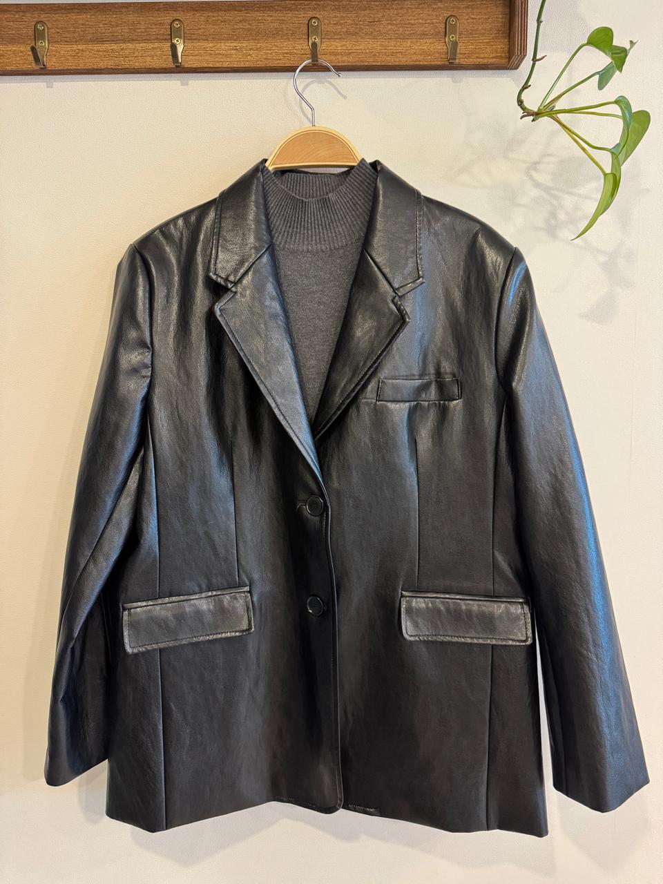 베니토 페이크 레더 자켓 블레이저 (블랙)