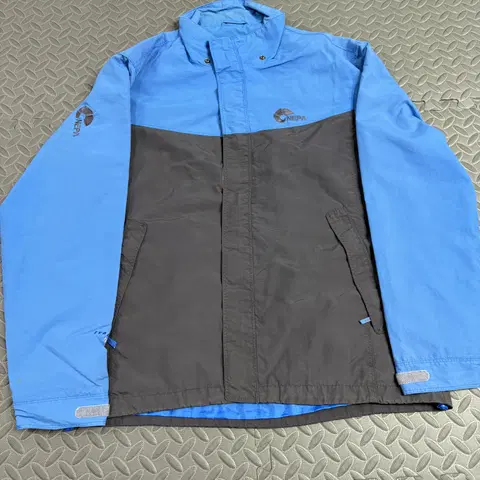 네파 바람막이 자켓