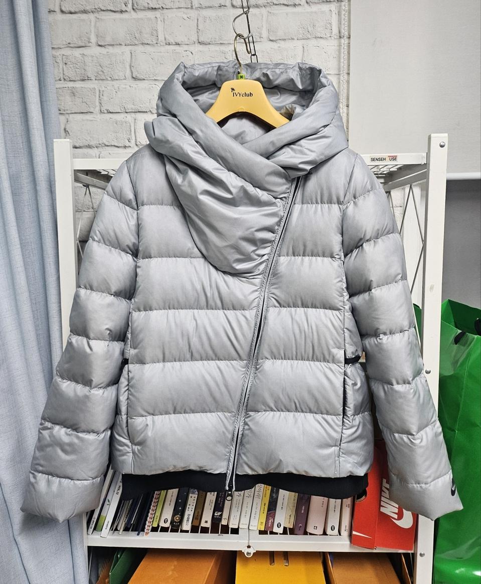나이키 여성패딩 숏패딩 다운자켓 후디  L사이즈 66 AC70