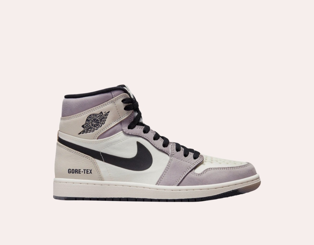 [270] 나이키 조던1 엘리먼트 고어텍스 세일 미시착 새상품