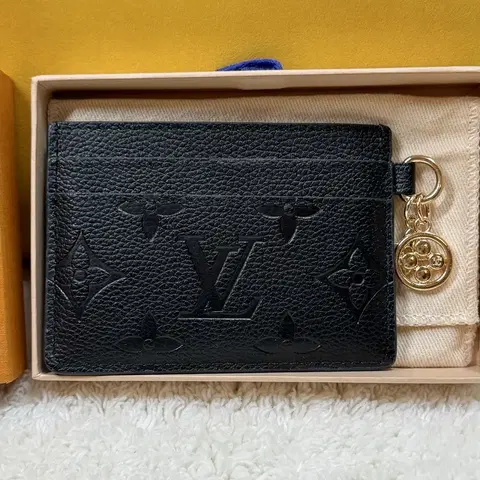 정품 루이비통 카드지갑 LV Charm Card Holder