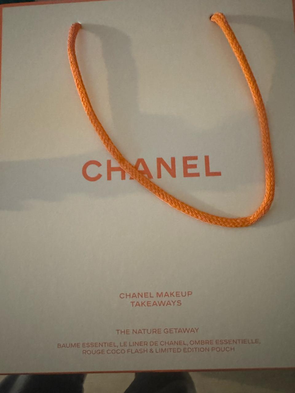 샤넬 2024 여름한정판 코랄 겟 어웨이