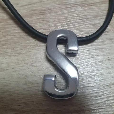 이니셜 S 목걸이