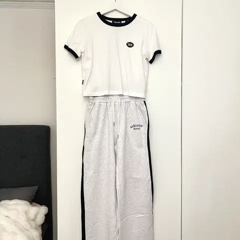 골라 오디너리 홀리데이 트레이닝복 세트