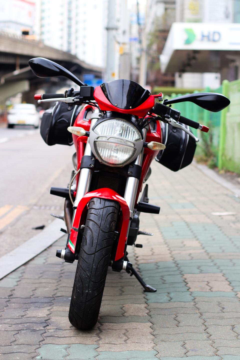 몬스터696 두카티 2008
