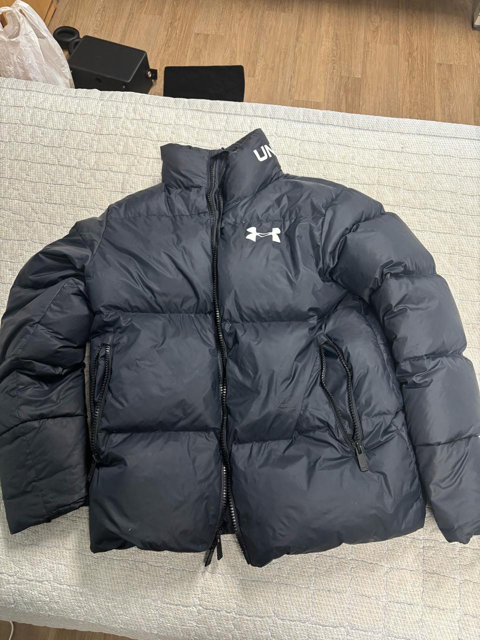 언더아머 숏패딩 L