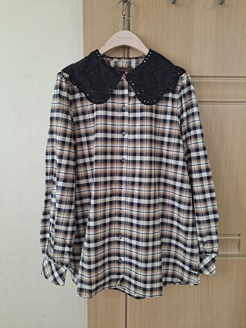 썰스데이아일랜드 블라우스