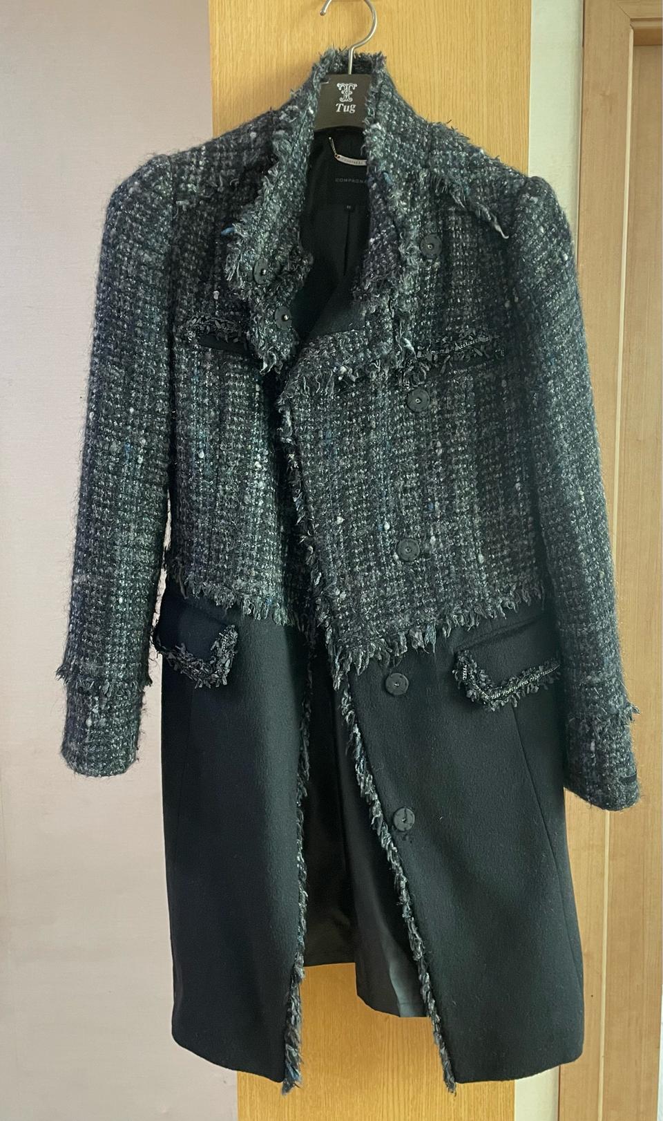 꼼빠니아 네이비 트위드 코트