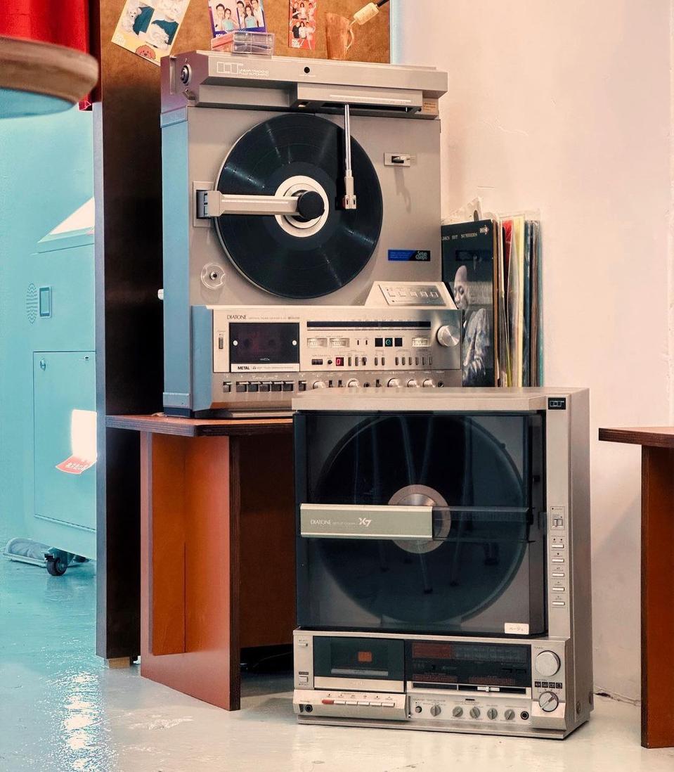 Diatone X-10 Vertical Music Center