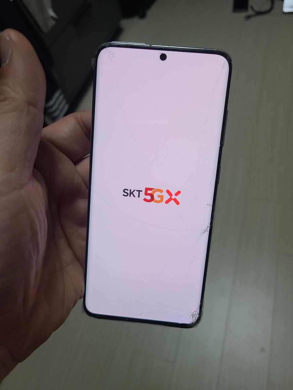 겔럭시 s20 skt  128G 판매합니다