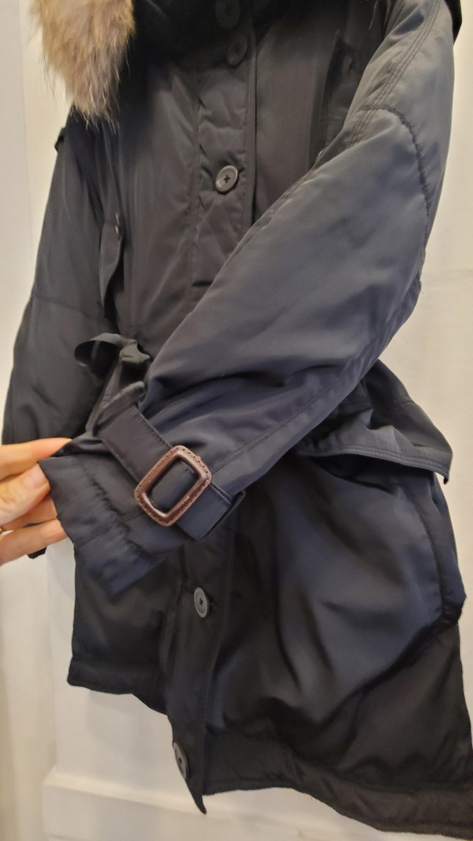 코인코즈 트렌치 구스패딩