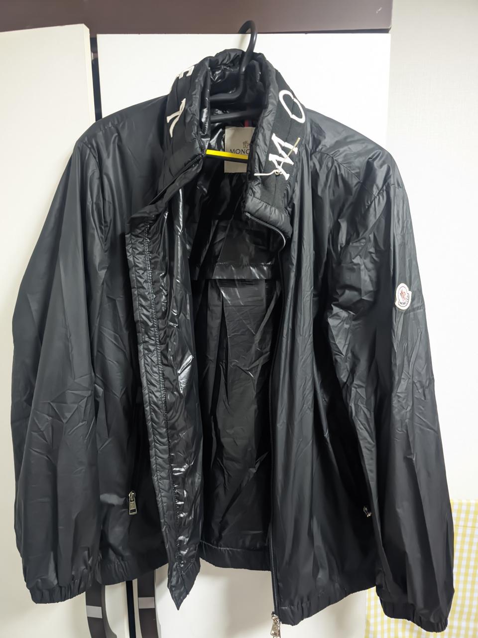 몽클레어st 바람막이 100