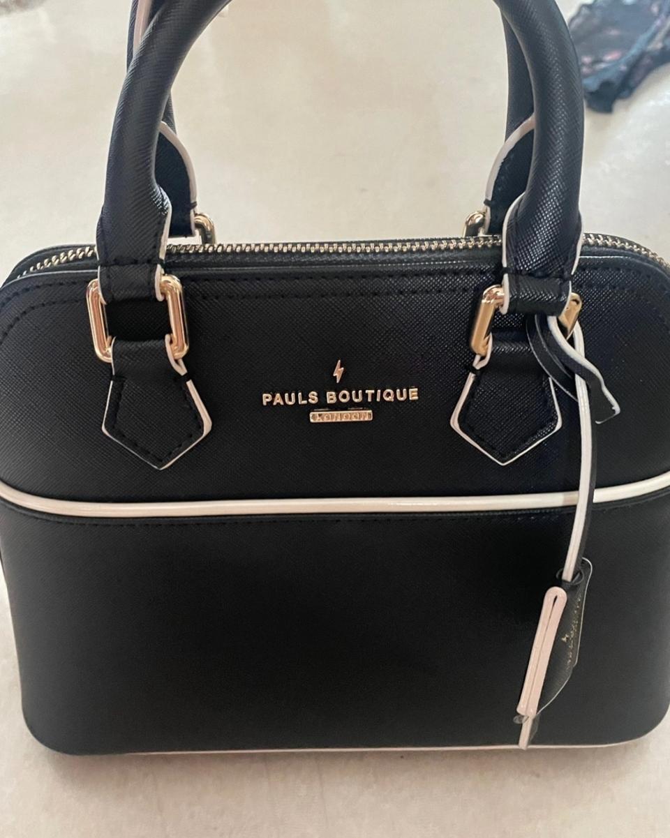 폴스부띠끄 가방 미니메이지 팝니다