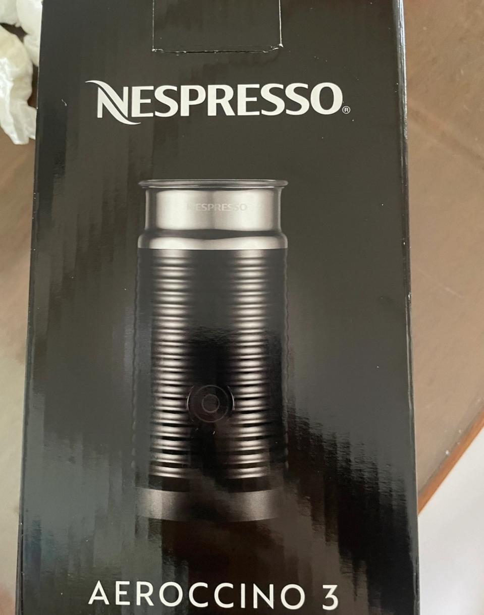 네스프레소 에어로치노3 새제품 미개봉팝니다