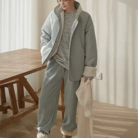 [미착용/새상품] 하이넥 카라 양면 리버서블덤블자켓 겨울양털뽀글이패딩점퍼